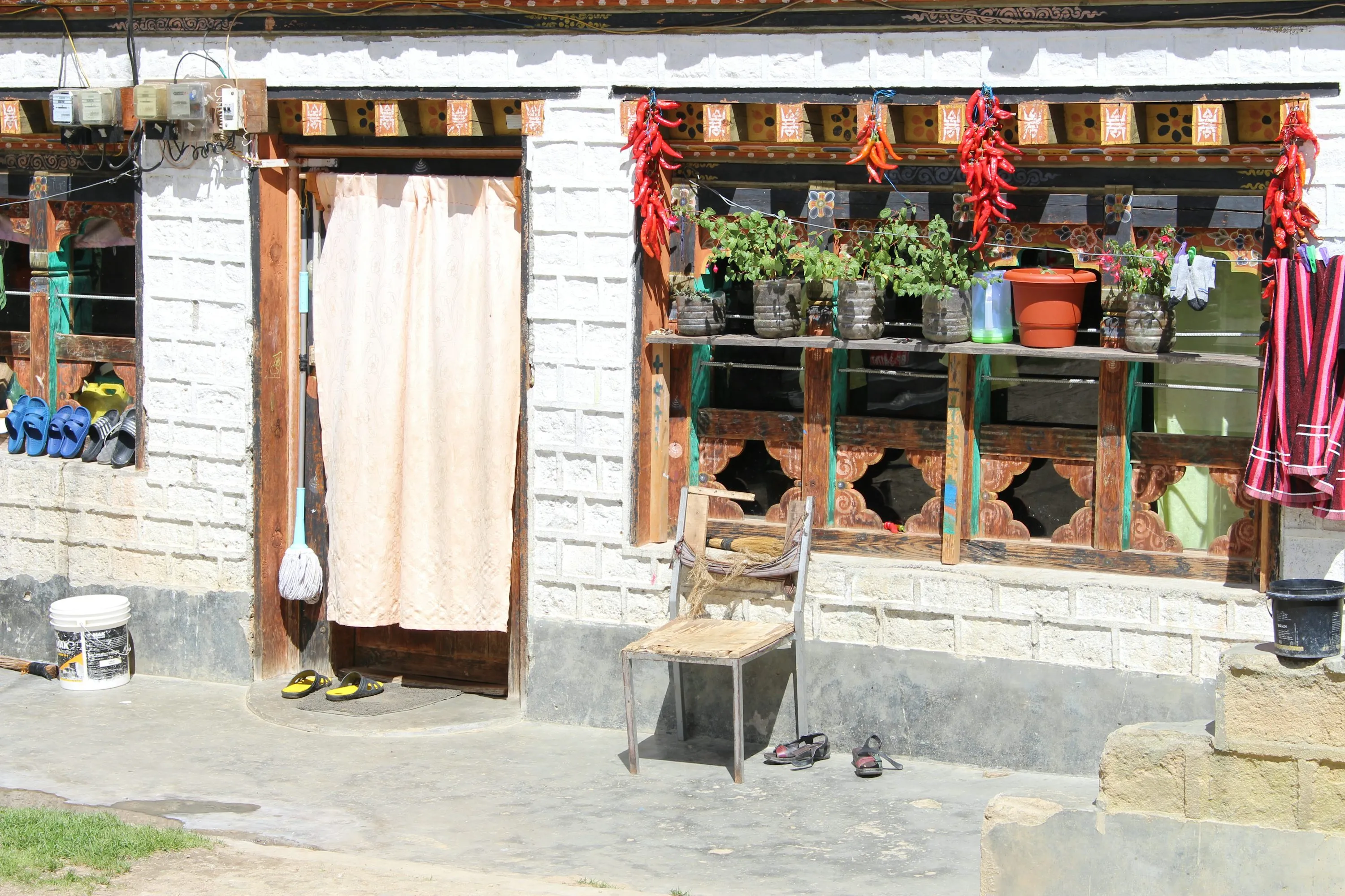 How to Travel to Bhutan from Uganda (2026): A Complete Guide to Visa, SDF, Flights, & Itineraries