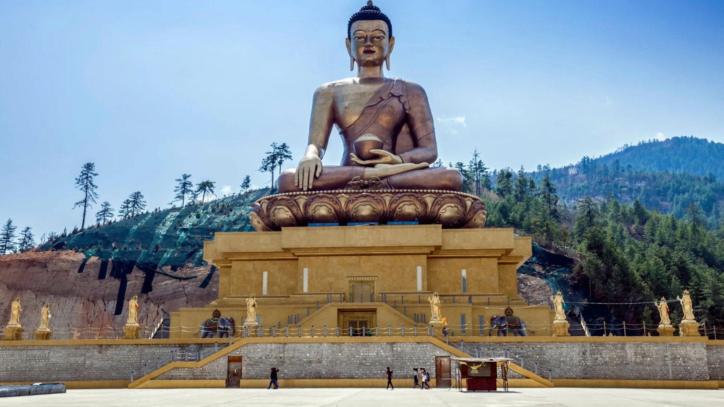 How to Travel to Bhutan from Singapore (2026): A Complete Guide to Visa, SDF, Flights, & Itineraries