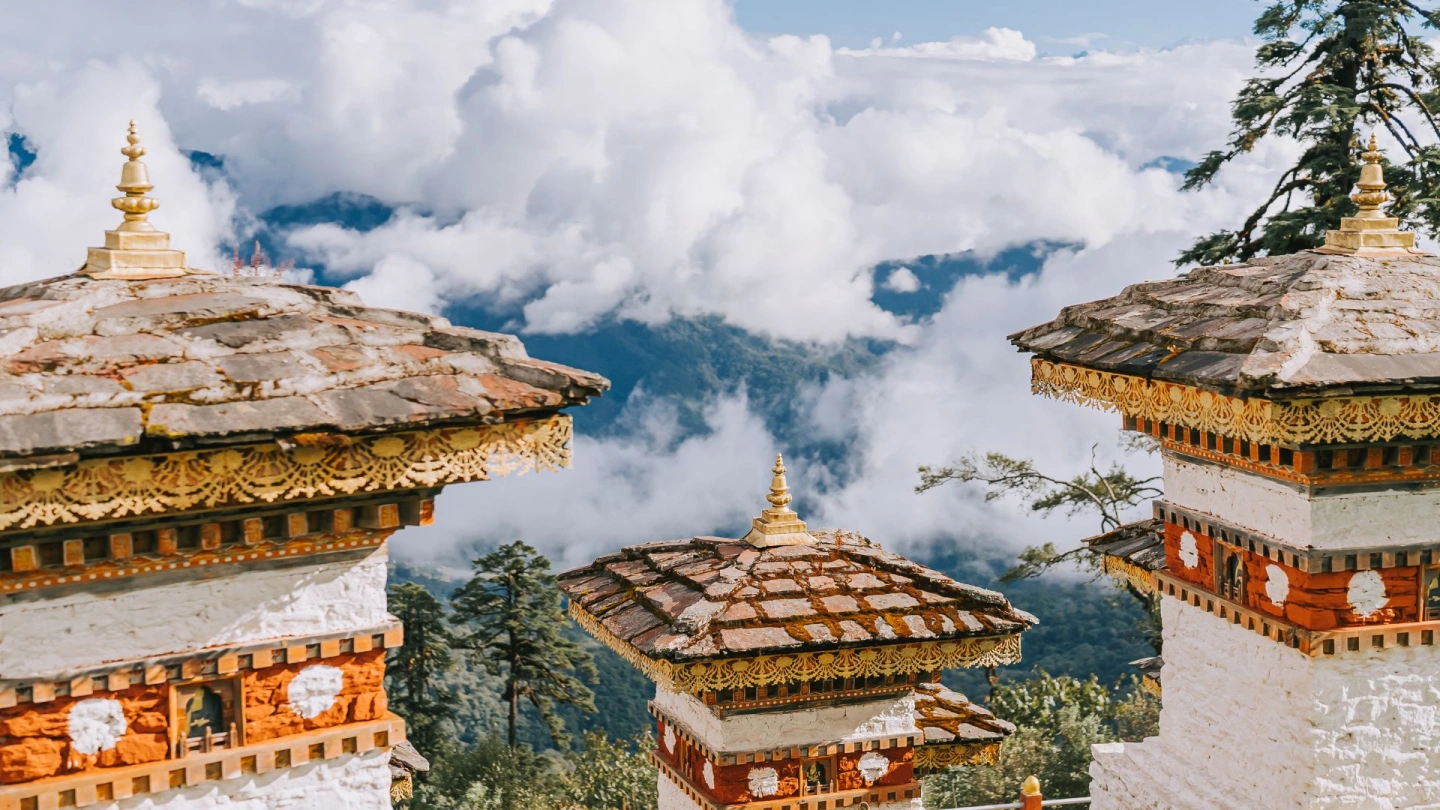 How to Travel to Bhutan from Malaysia (2026): A Complete Guide to Visa, SDF, Flights, & Itineraries